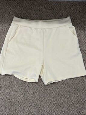 Women’s High-Waist Cream Athletic Shorts with Pockets